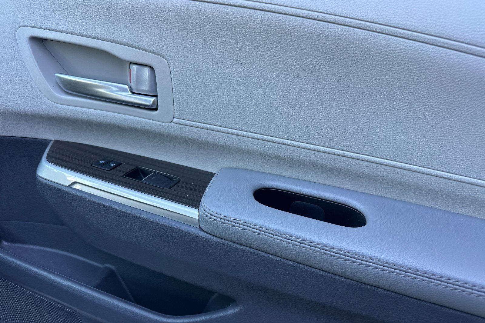 2023 Toyota Sienna Limited 7 Passenger