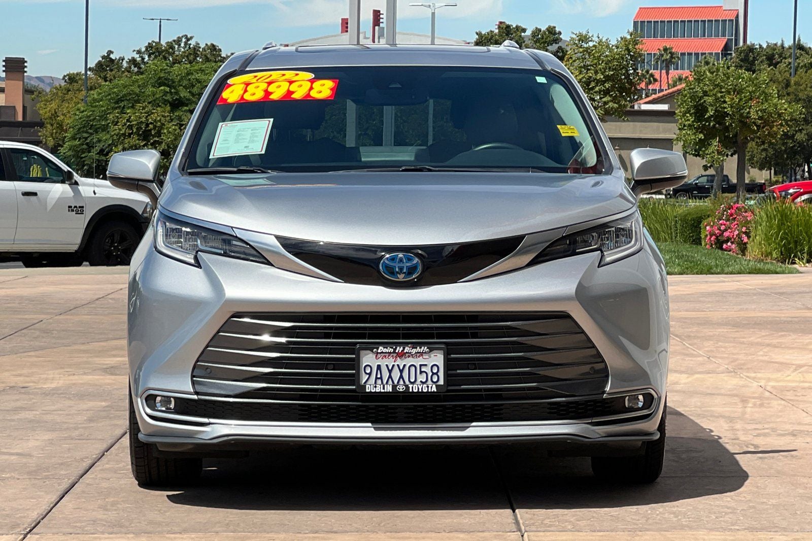 2022 Toyota Sienna Limited 7 Passenger