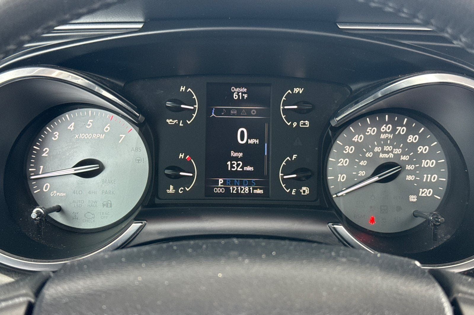 2018 Toyota Sequoia SR5 5.7L