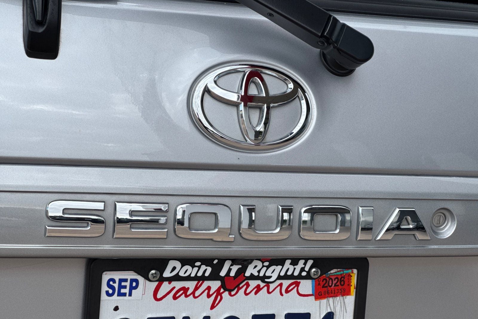 2018 Toyota Sequoia SR5 5.7L