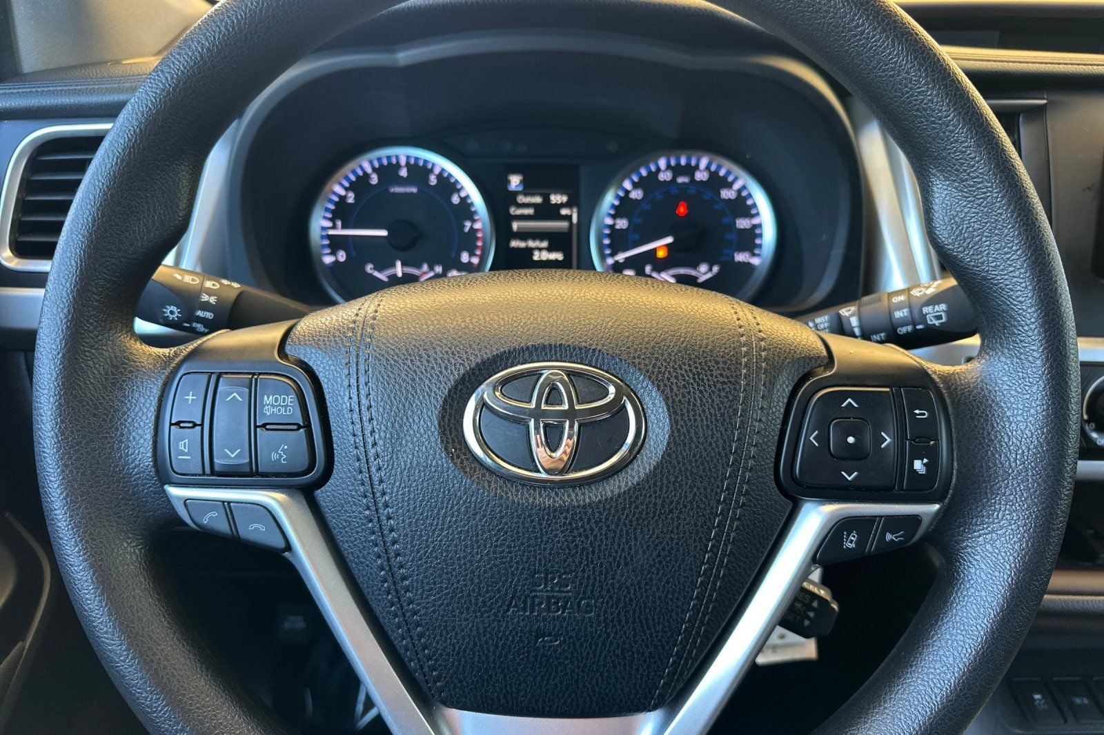 2018 Toyota Highlander LE