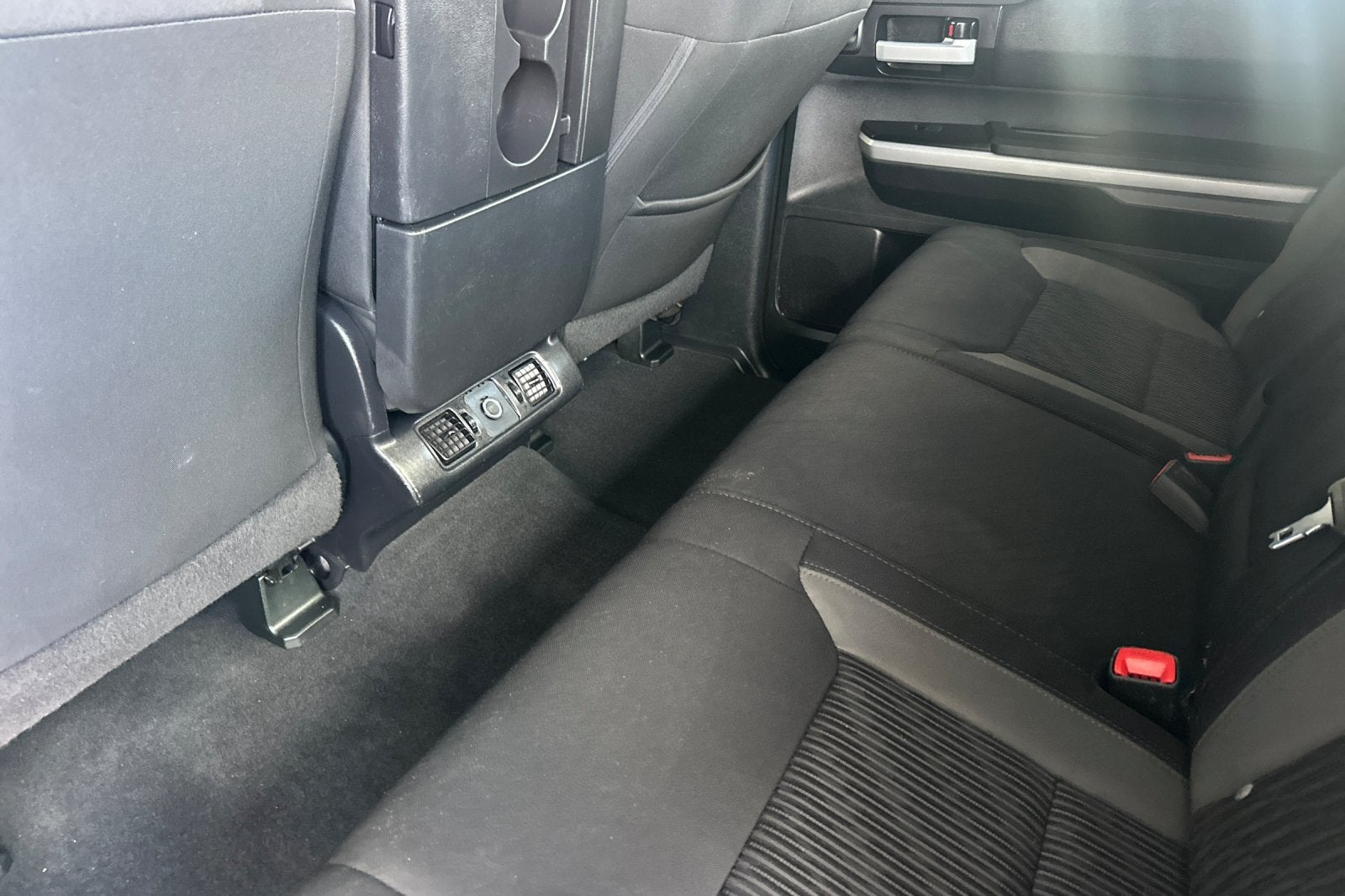 2014 Toyota Tundra SR5