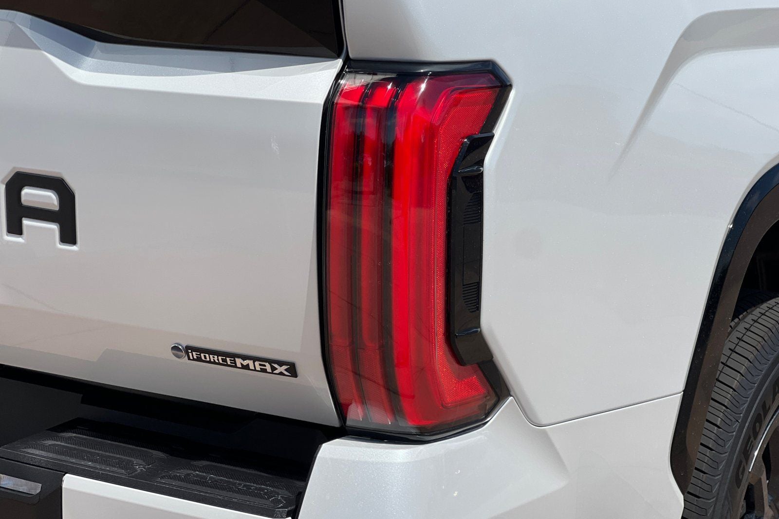 2025 Toyota Tundra Hybrid Platinum