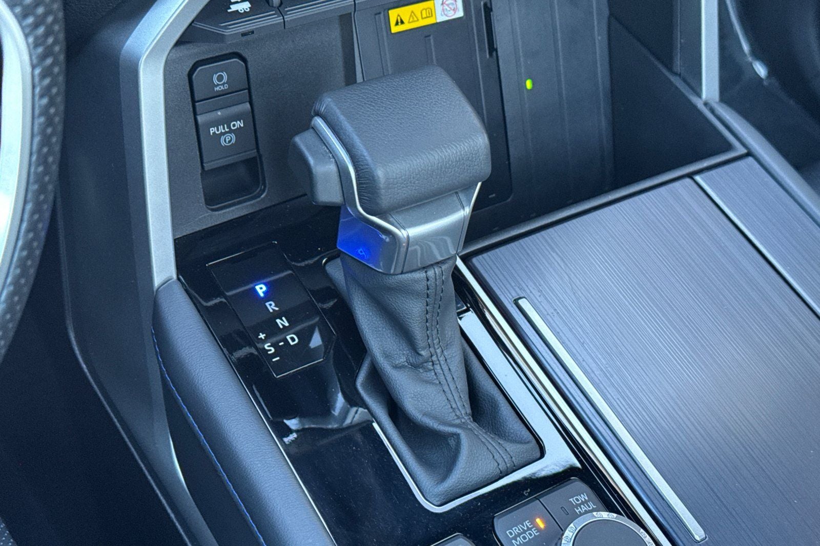 2024 Toyota Tundra Hybrid Platinum