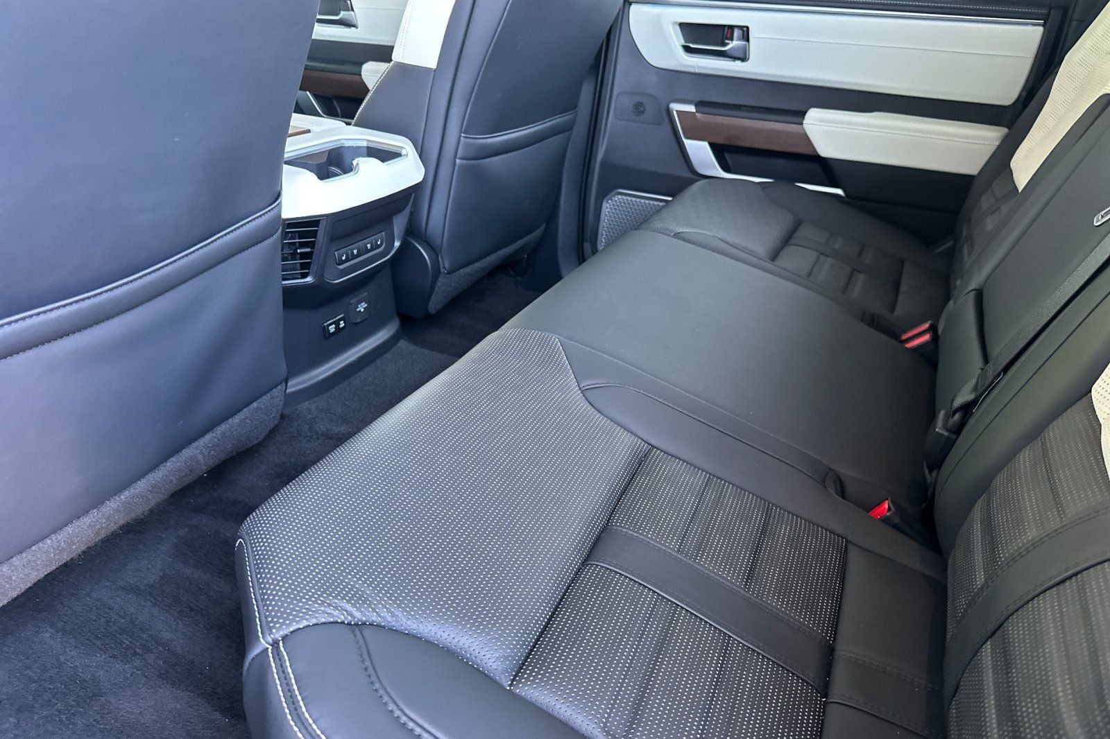 2024 Toyota Tundra Hybrid Capstone