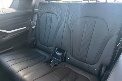 2021 BMW X7 M50i