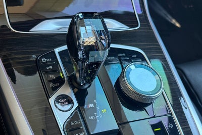 2021 BMW X7 M50i