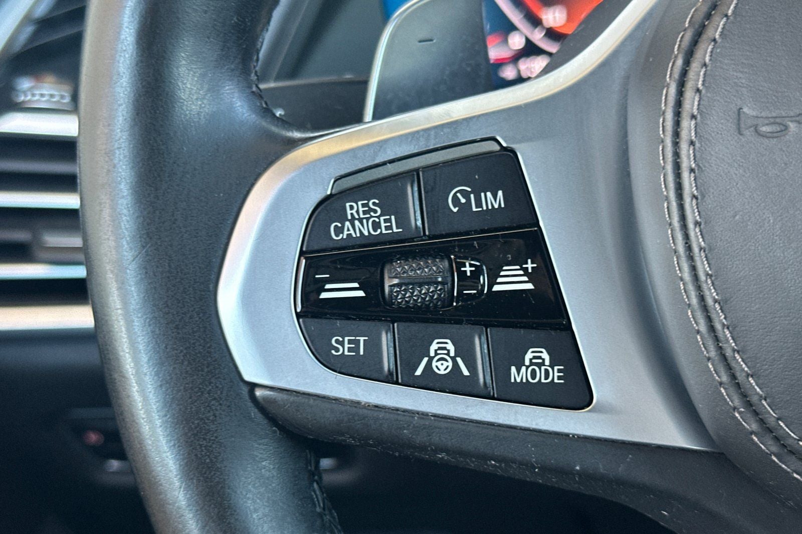 2021 BMW X7 M50i