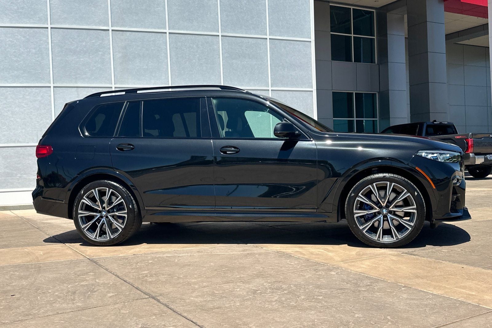 2021 BMW X7 M50i