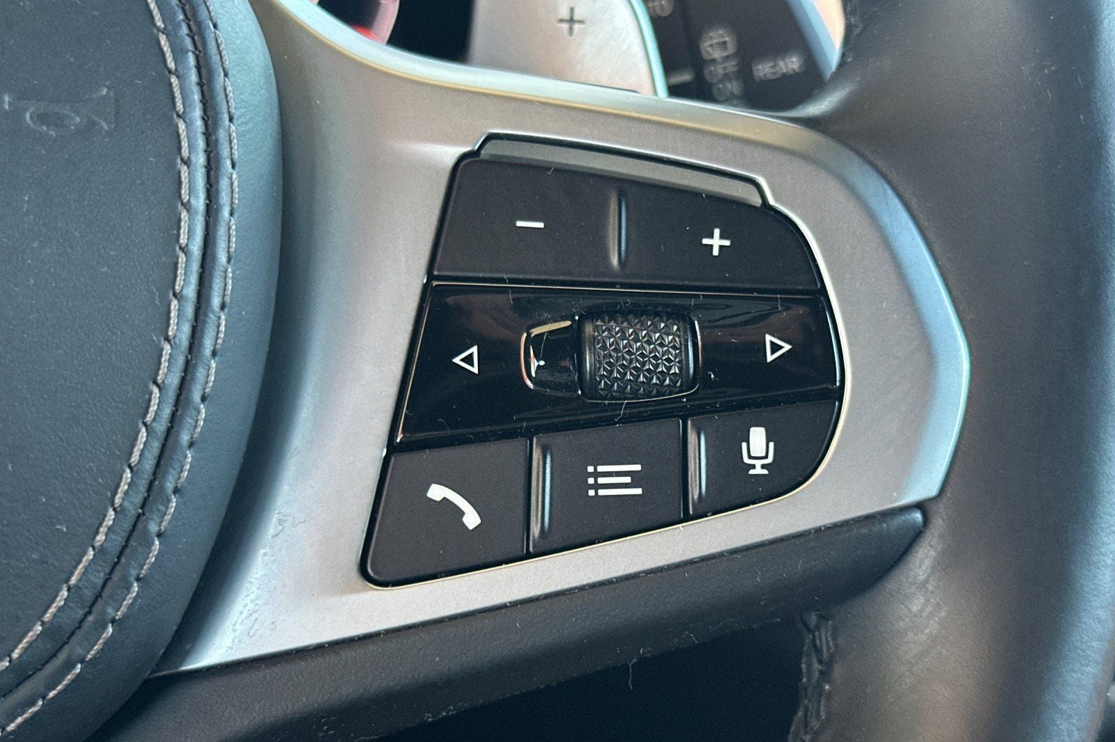 2021 BMW X7 M50i