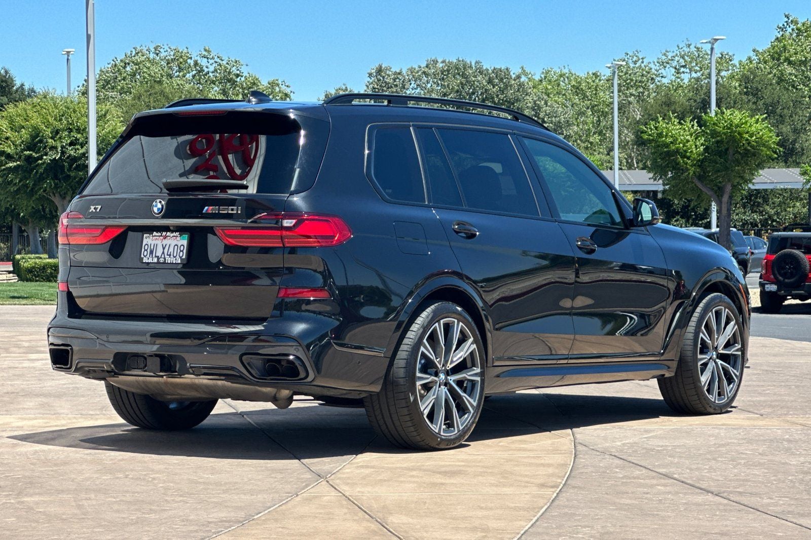 2021 BMW X7 M50i