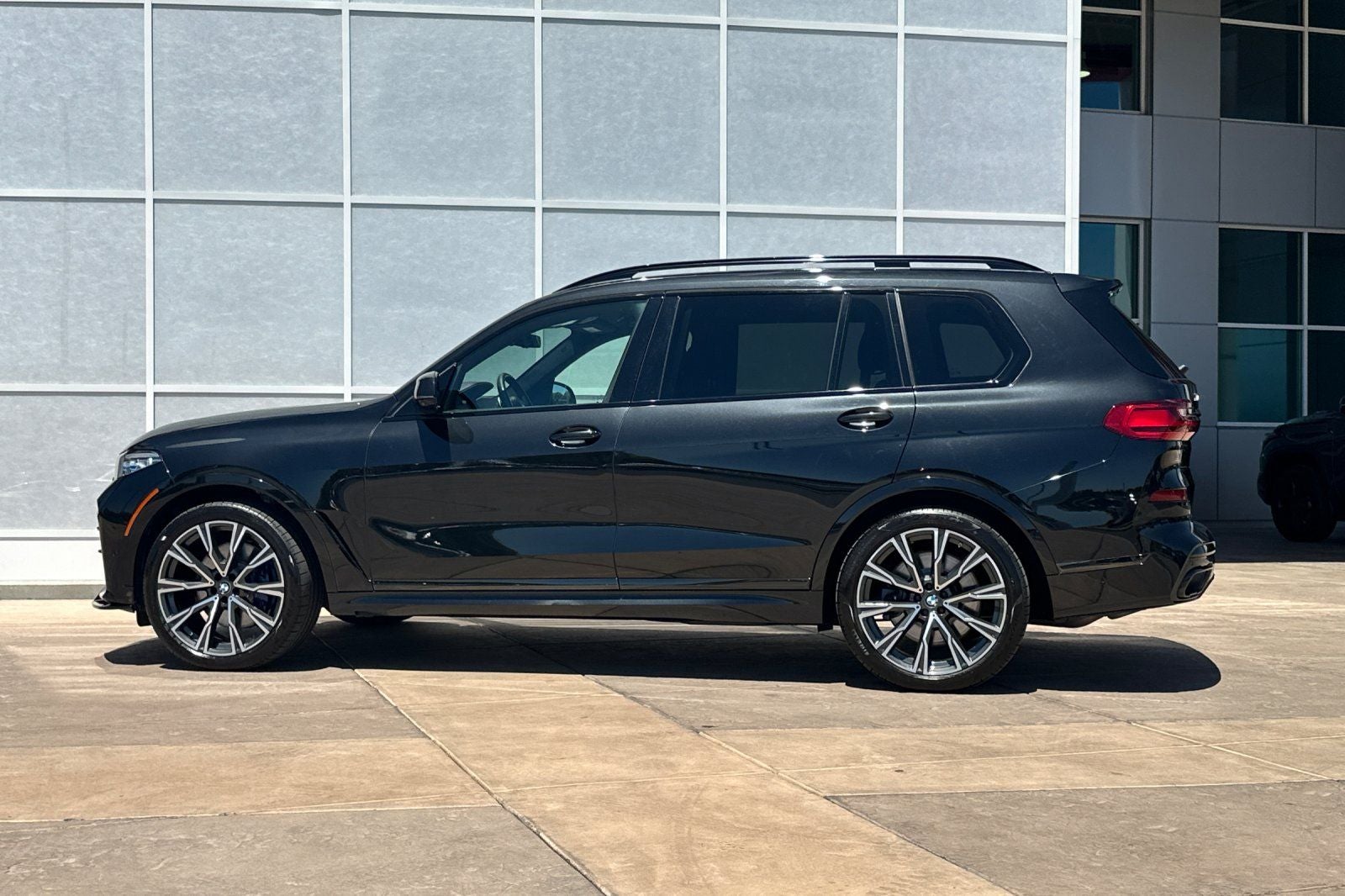 2021 BMW X7 M50i