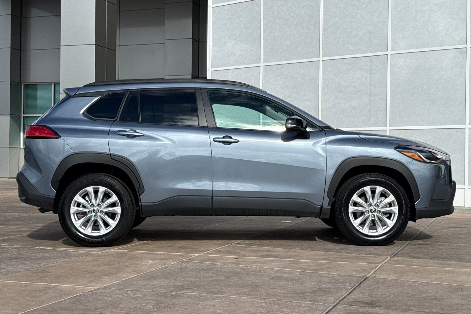 2025 Toyota Corolla Cross LE