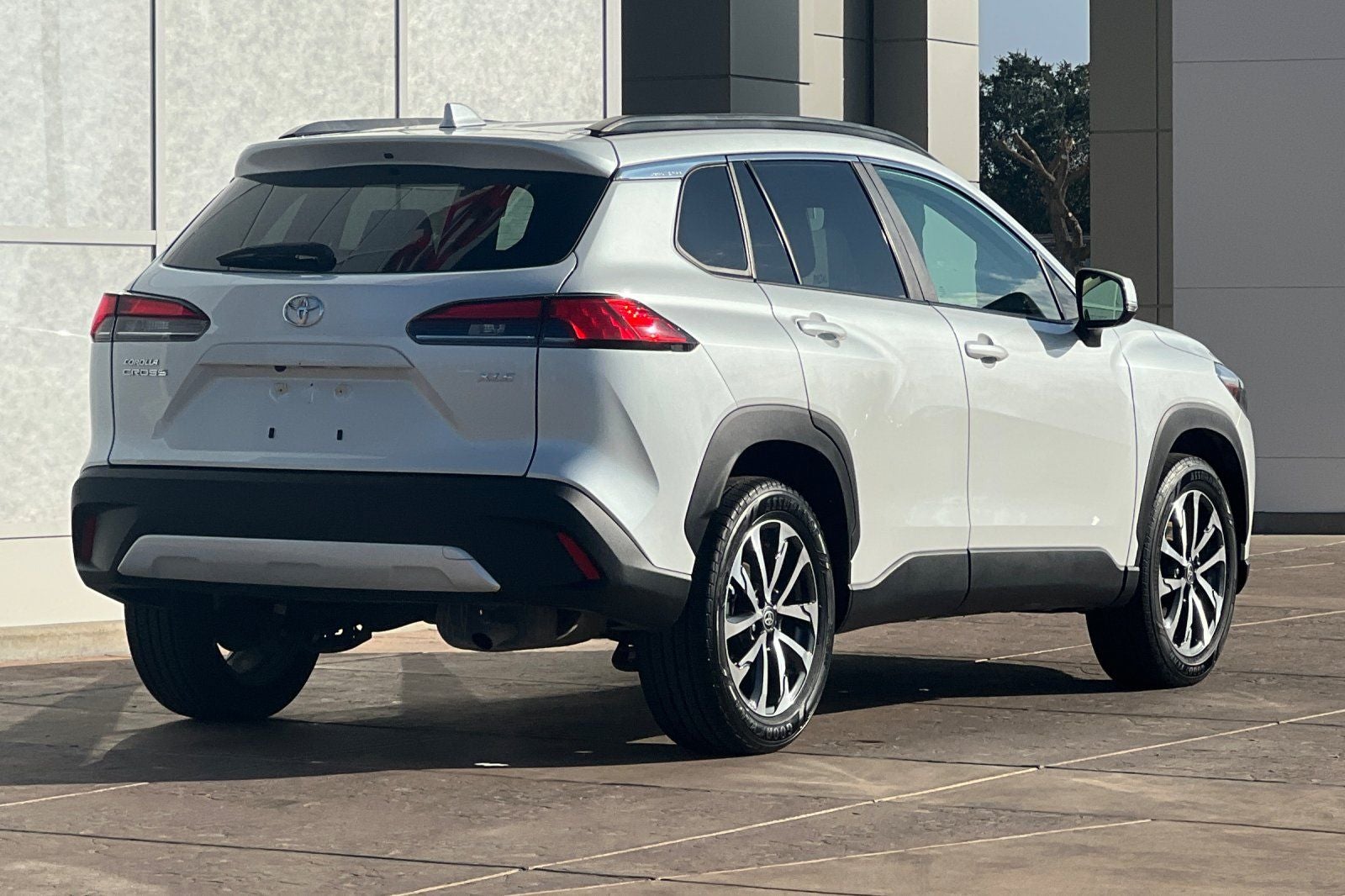 2024 Toyota Corolla Cross XLE