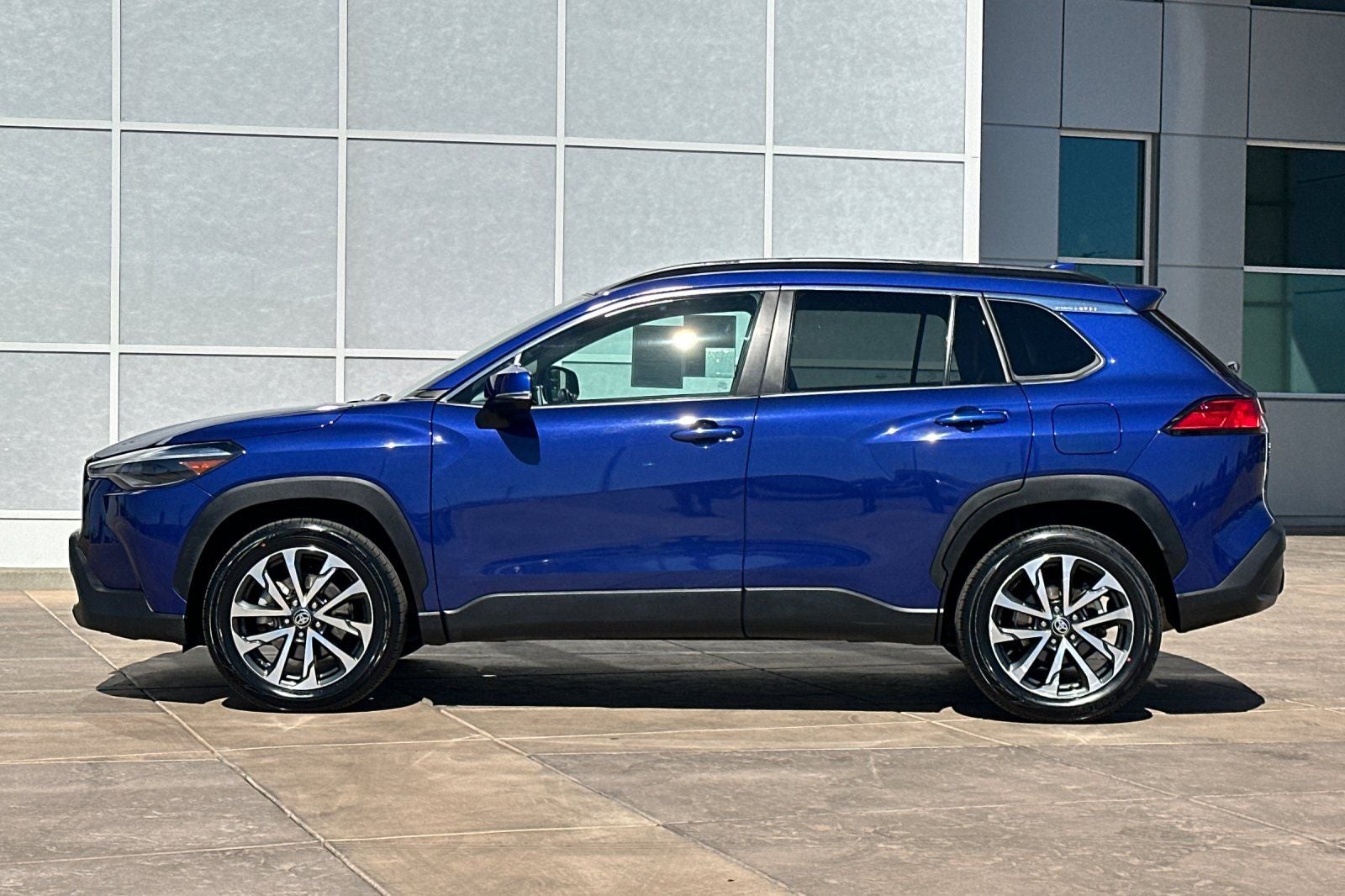 2024 Toyota Corolla Cross XLE