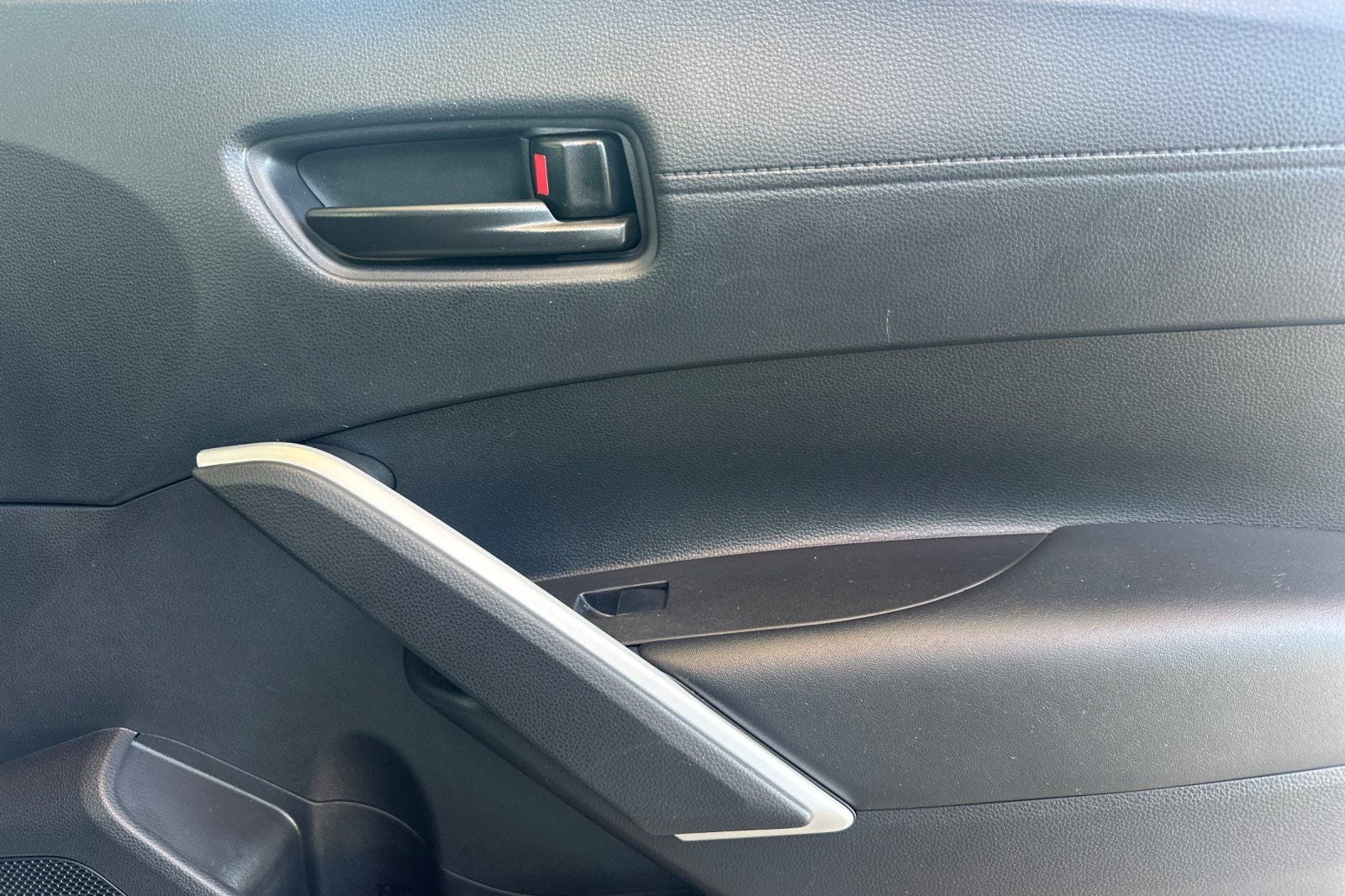 2025 Toyota Corolla Cross Hybrid SE