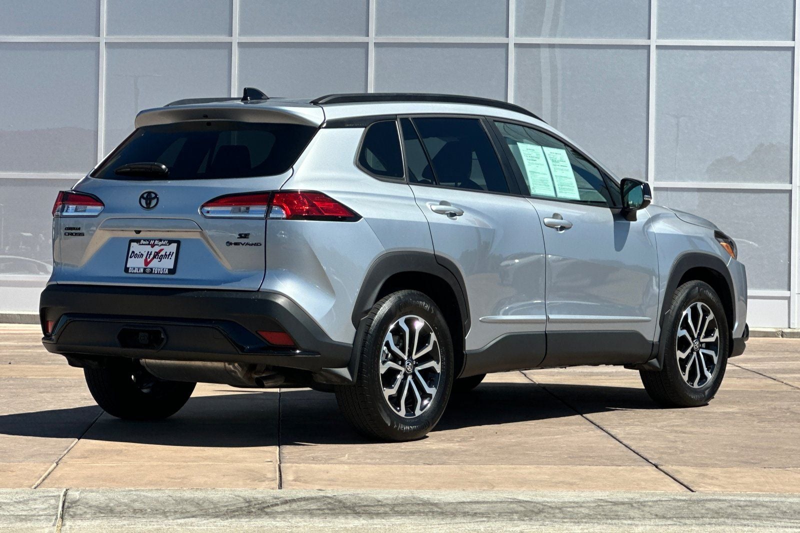2025 Toyota Corolla Cross Hybrid SE