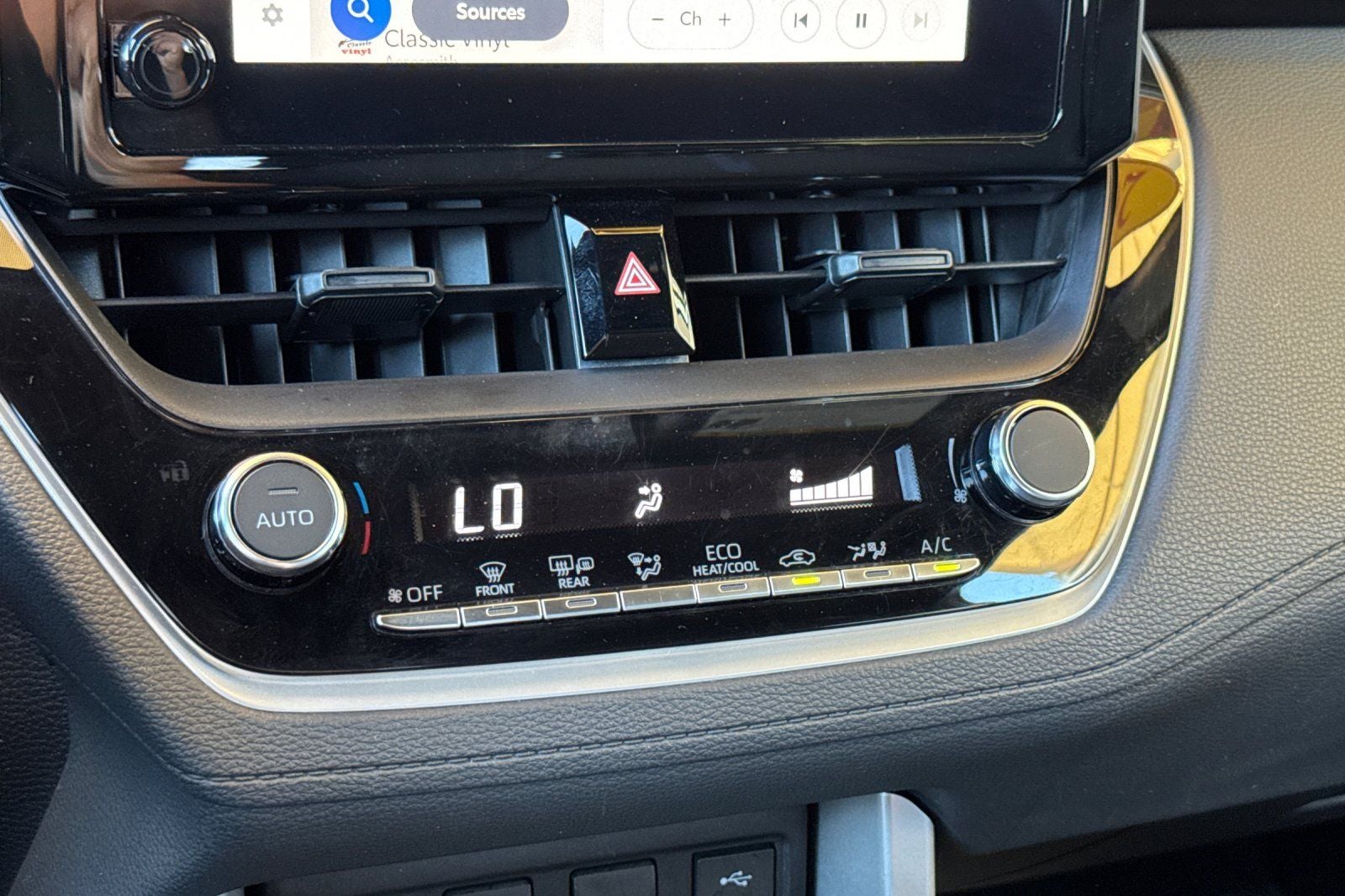 2025 Toyota Corolla Cross Hybrid SE