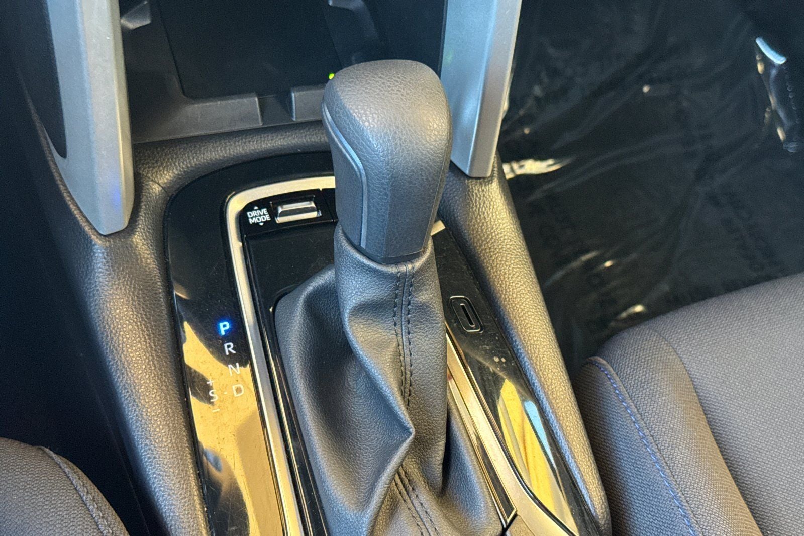 2025 Toyota Corolla Cross Hybrid SE