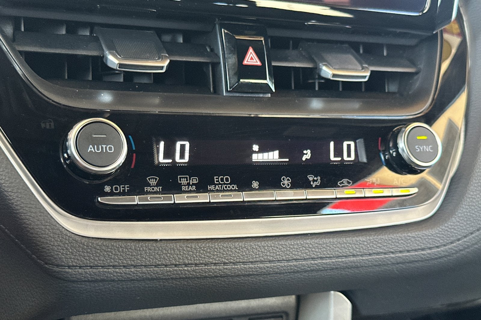 2024 Toyota Corolla Cross Hybrid XSE