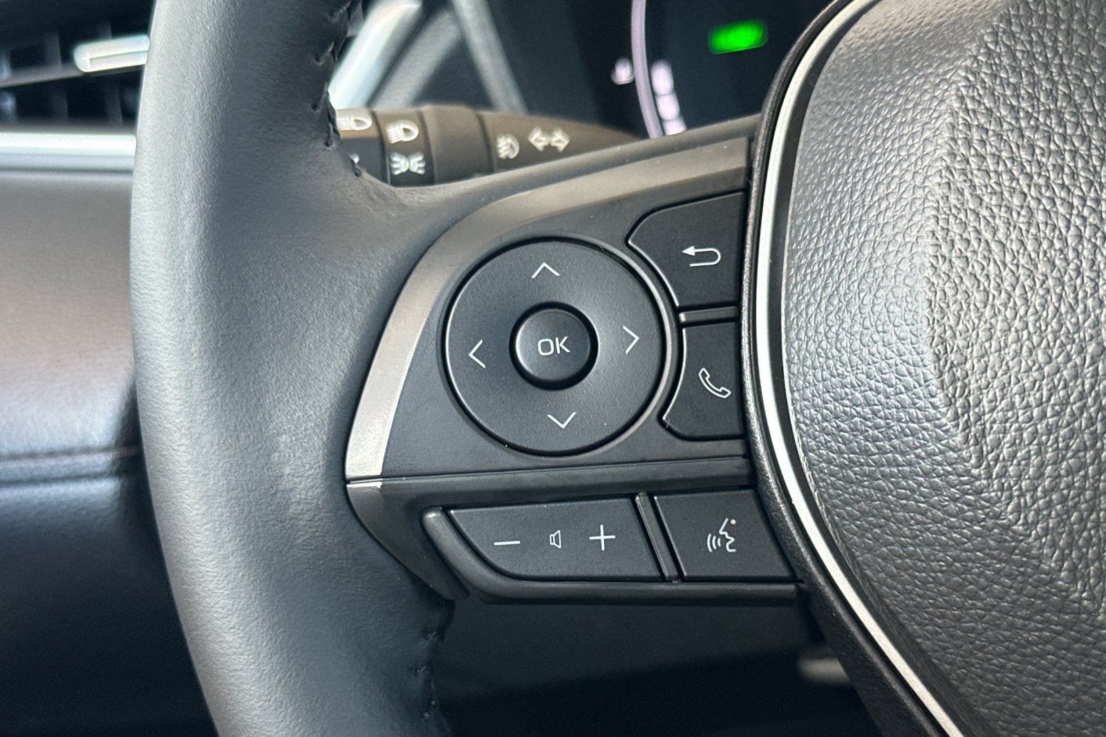 2024 Toyota Corolla Cross Hybrid XSE