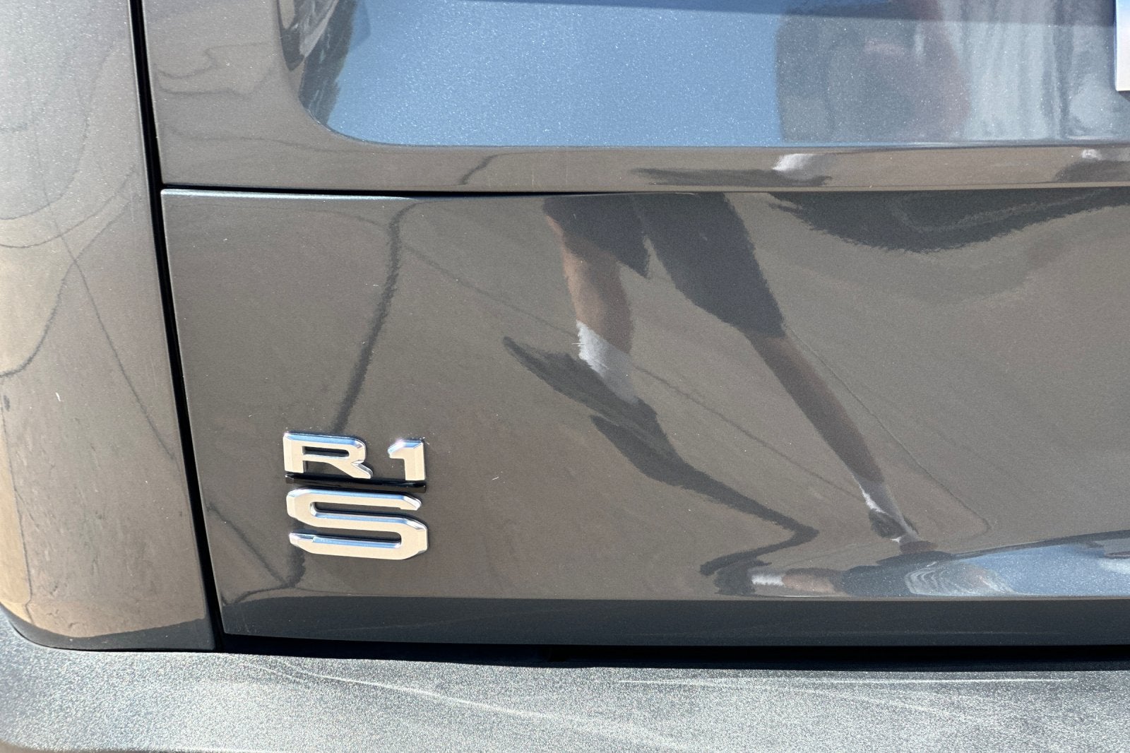 2024 Rivian R1S Adventure Dual Motor Perf Max Pack
