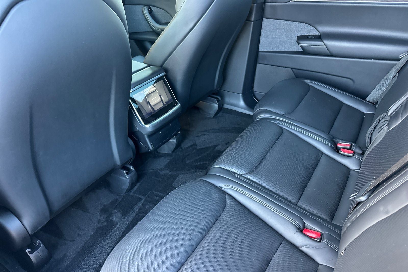 2023 Tesla Model X Standard Range