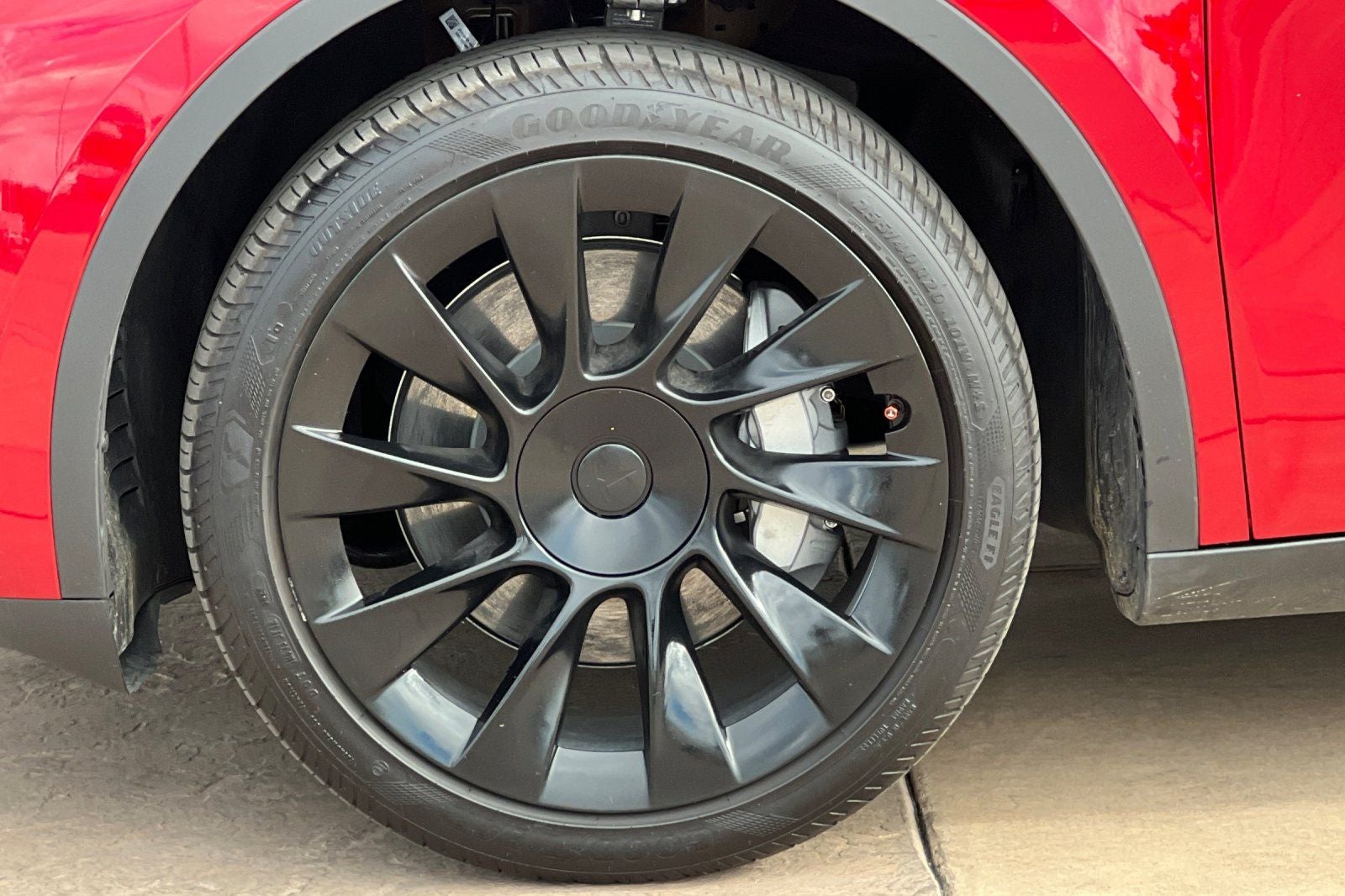 2025 Tesla Model Y Long Range