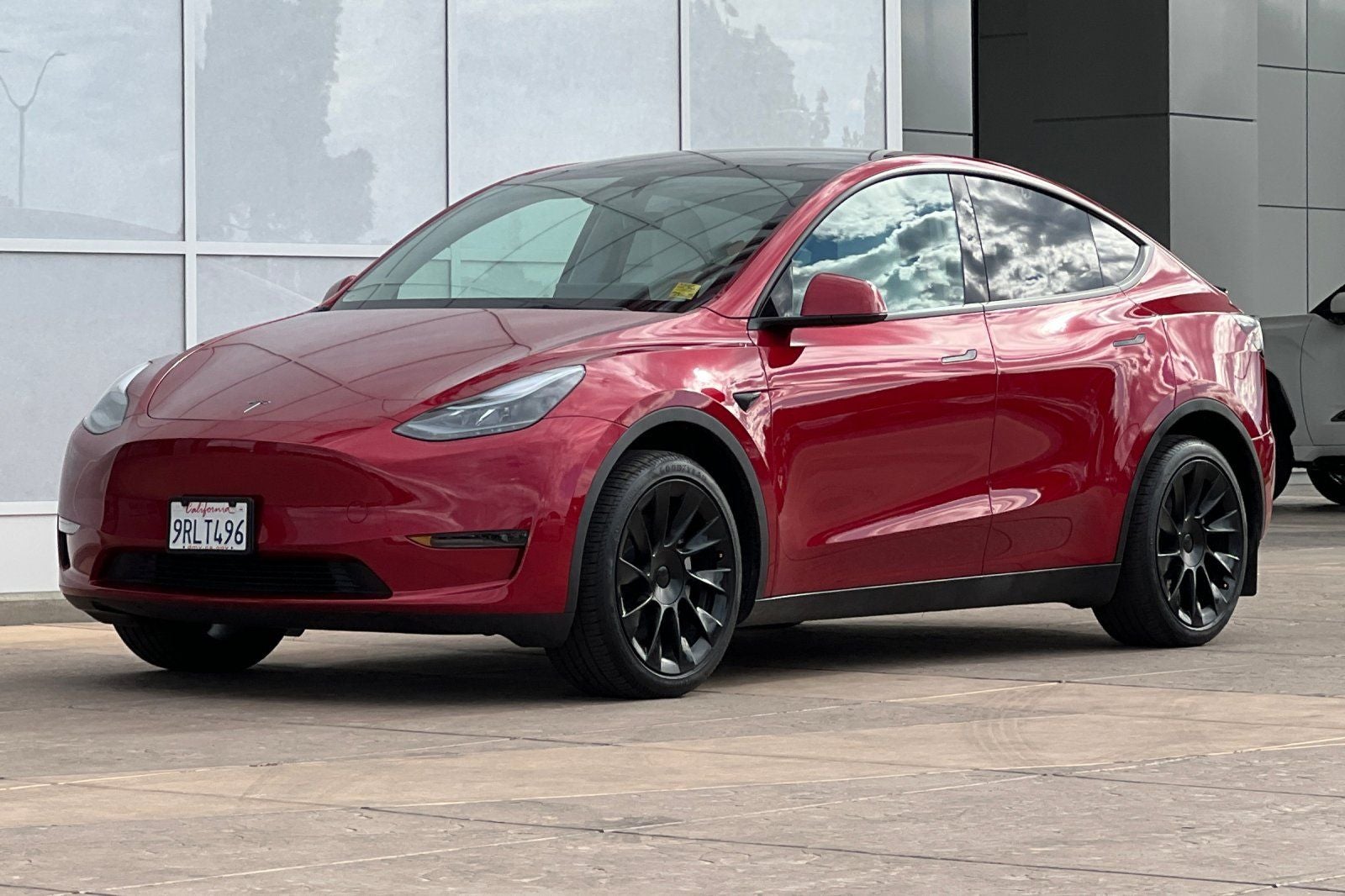 2025 Tesla Model Y Long Range