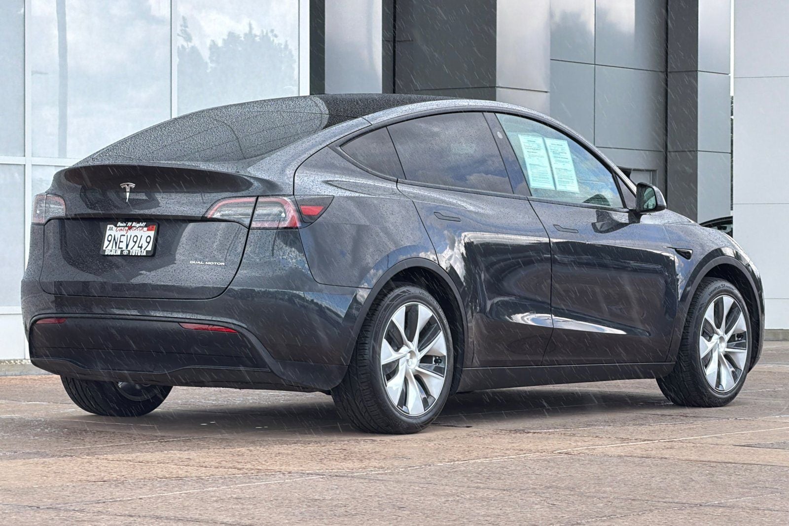 2024 Tesla Model Y Long Range