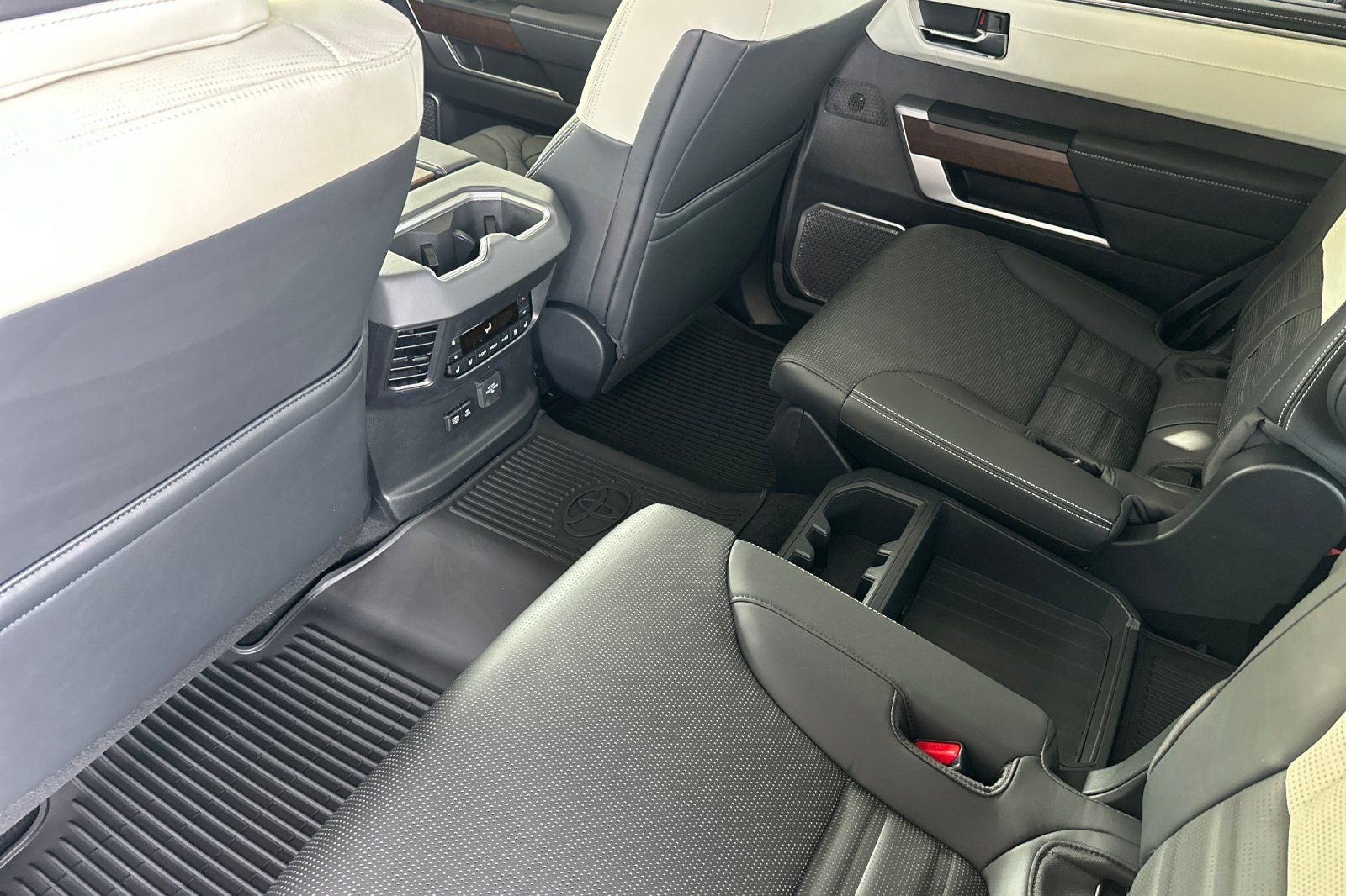 2025 Toyota Sequoia Capstone