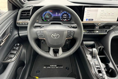 2025 Toyota Crown Signia Limited