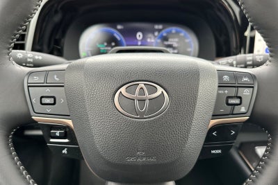 2025 Toyota Crown Signia Limited