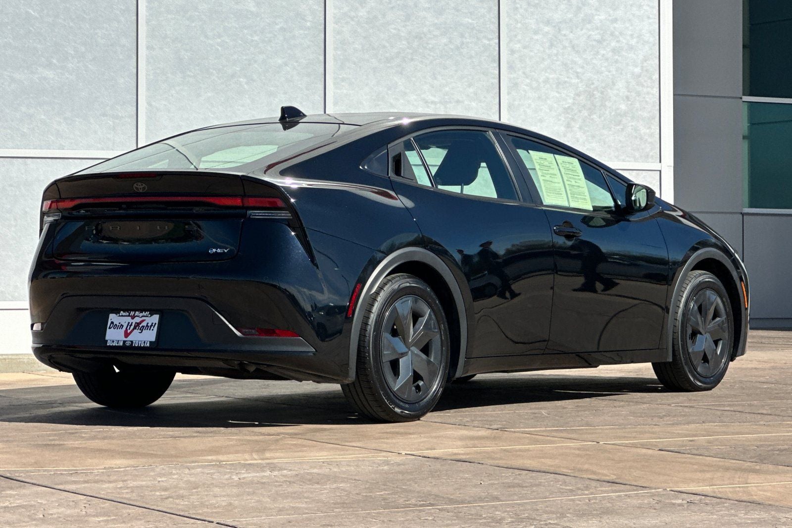 2025 Toyota Prius LE