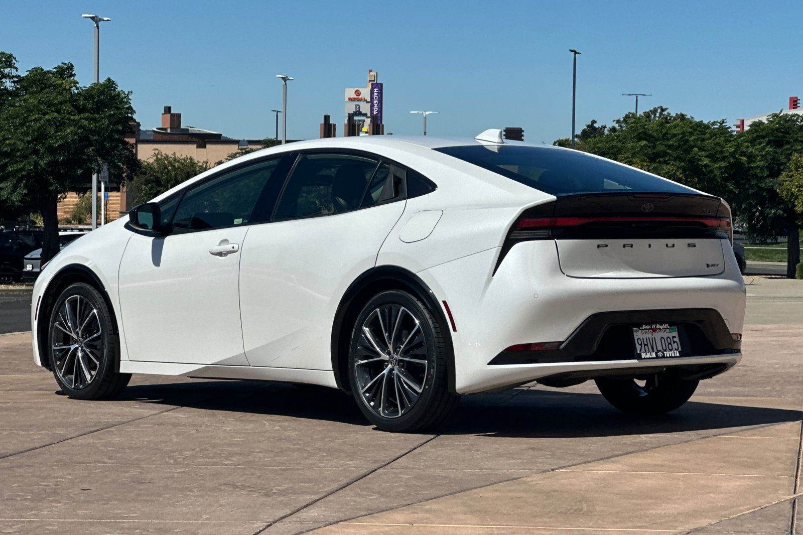 2023 Toyota Prius XLE
