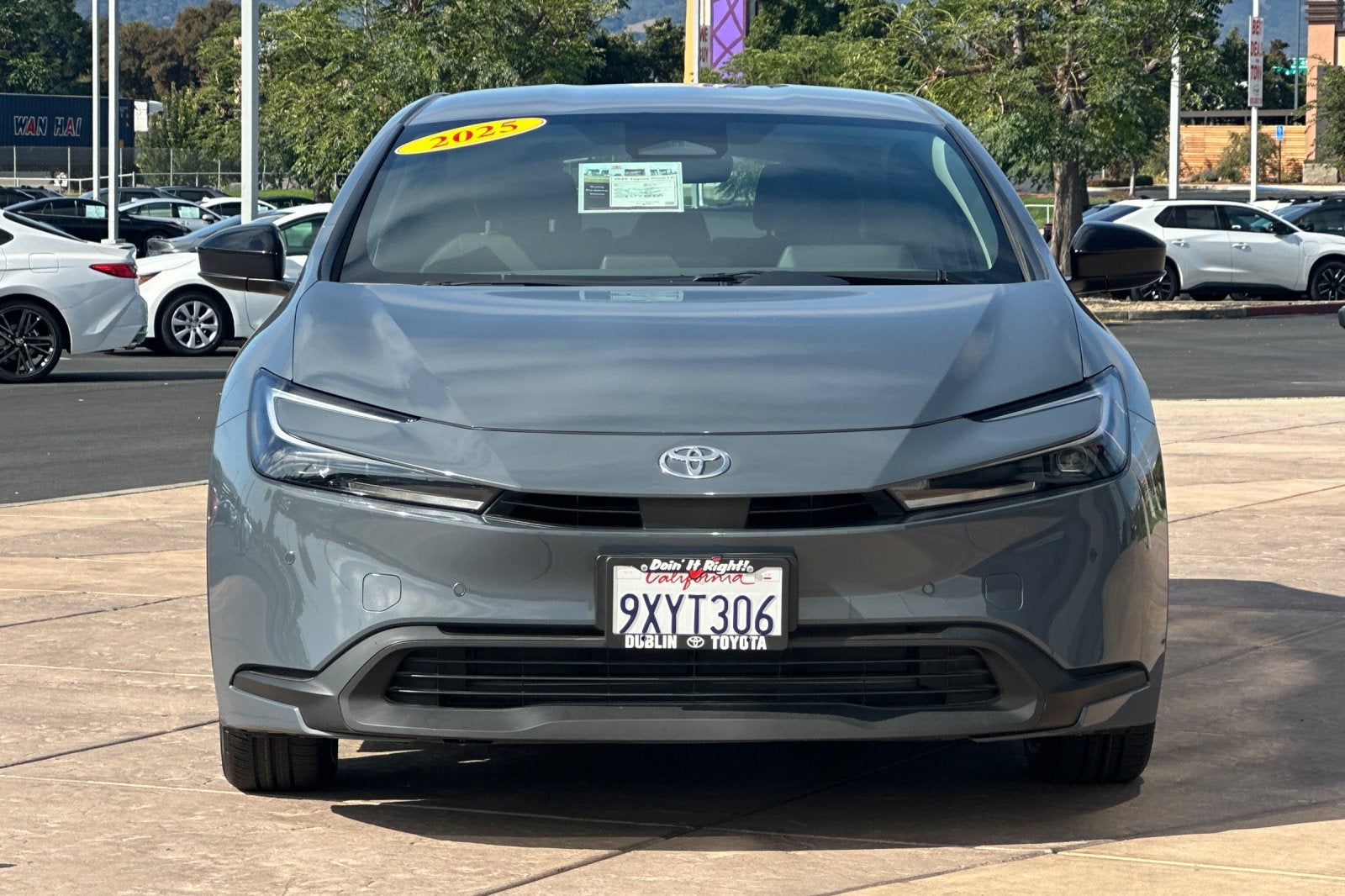 2025 Toyota Prius LE