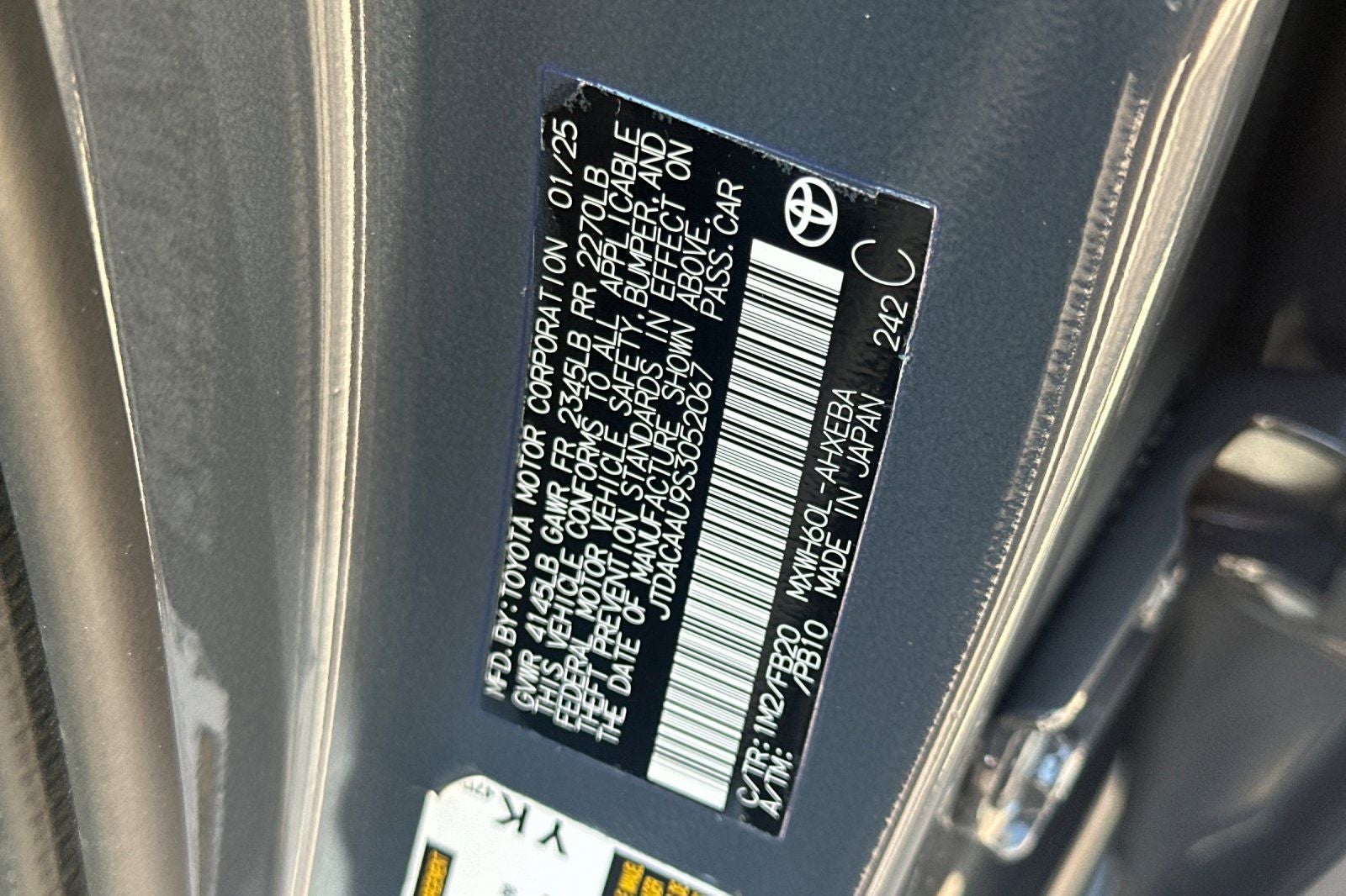 2025 Toyota Prius LE