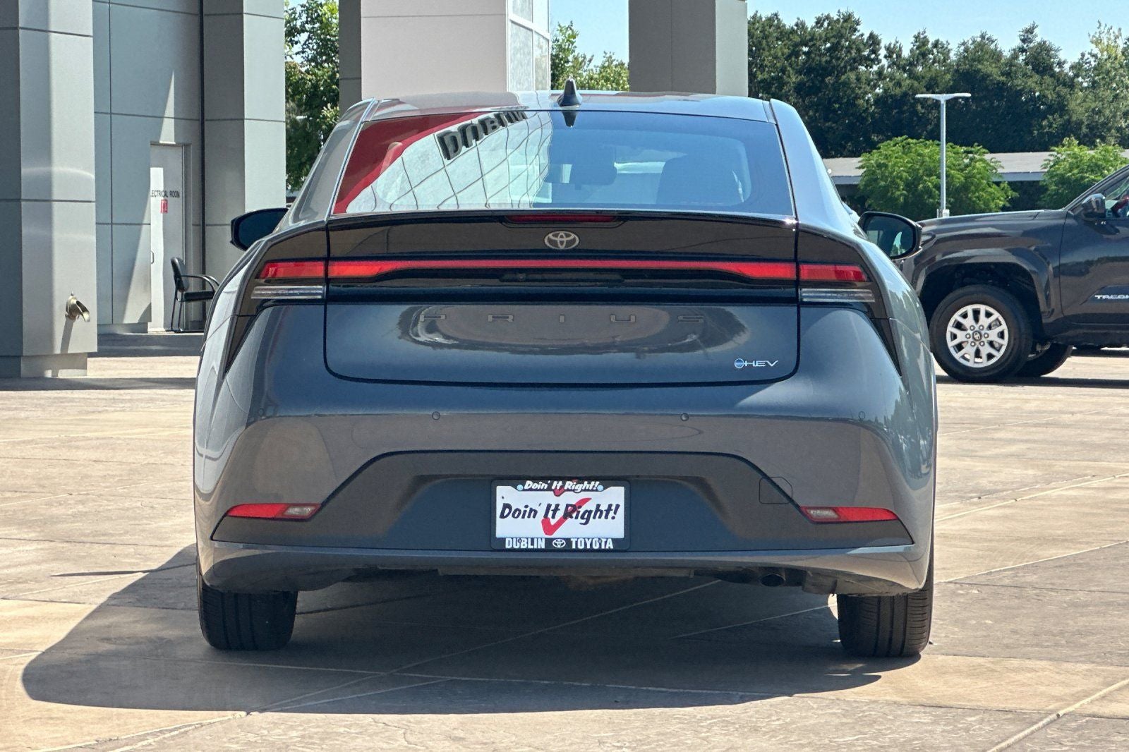 2025 Toyota Prius LE