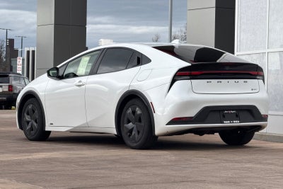 2025 Toyota Prius LE