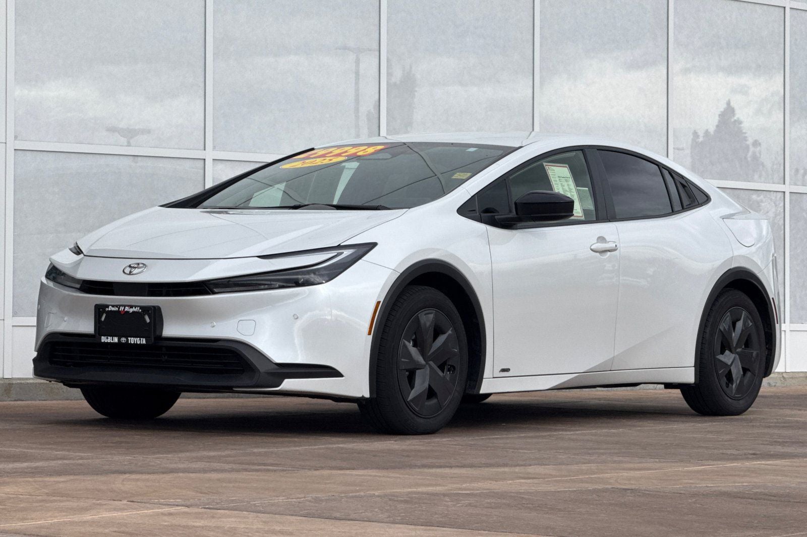 2025 Toyota Prius LE