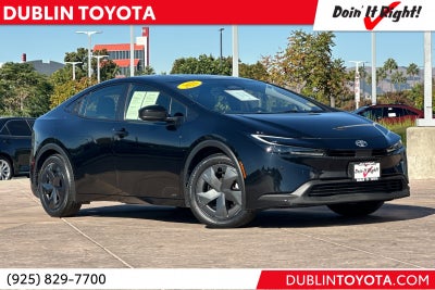 2025 Toyota Prius LE