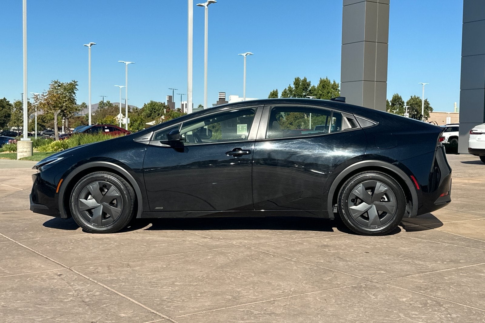 2025 Toyota Prius LE