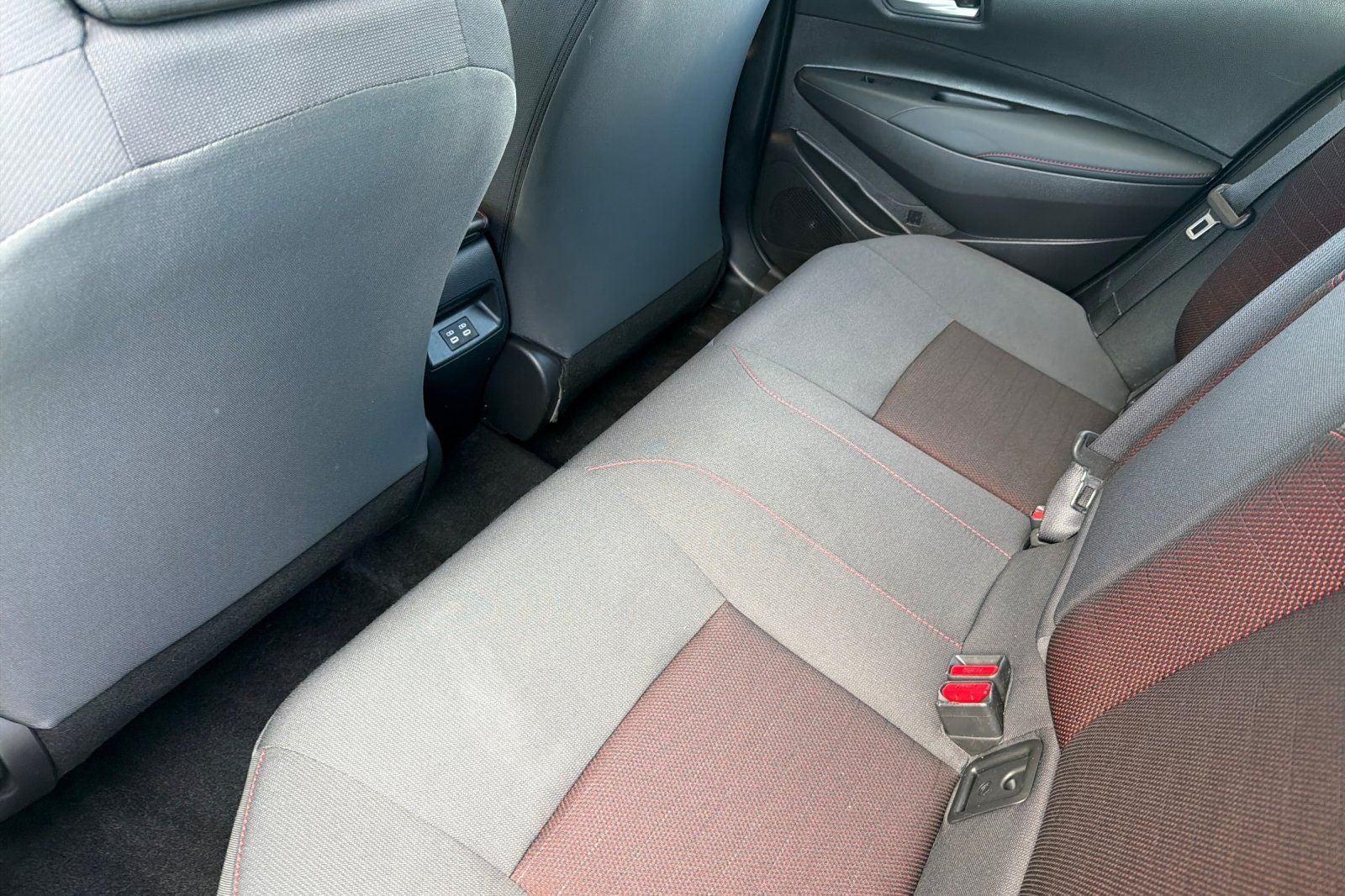 2025 Toyota Corolla Hybrid SE