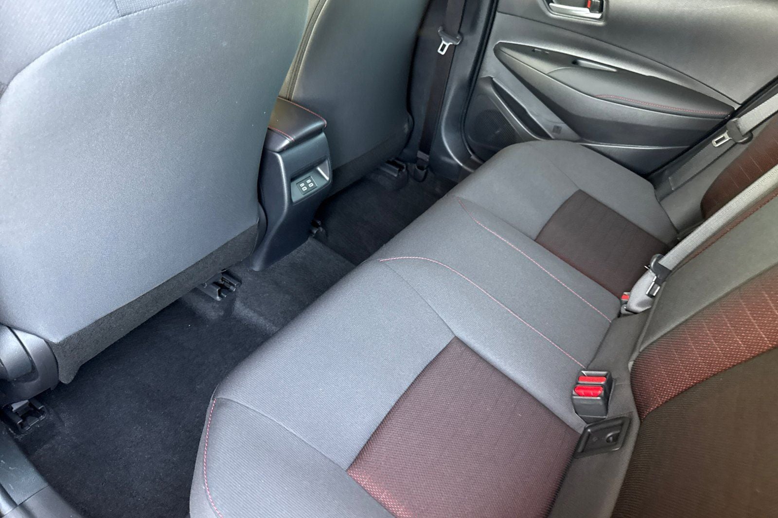 2025 Toyota Corolla Hybrid SE