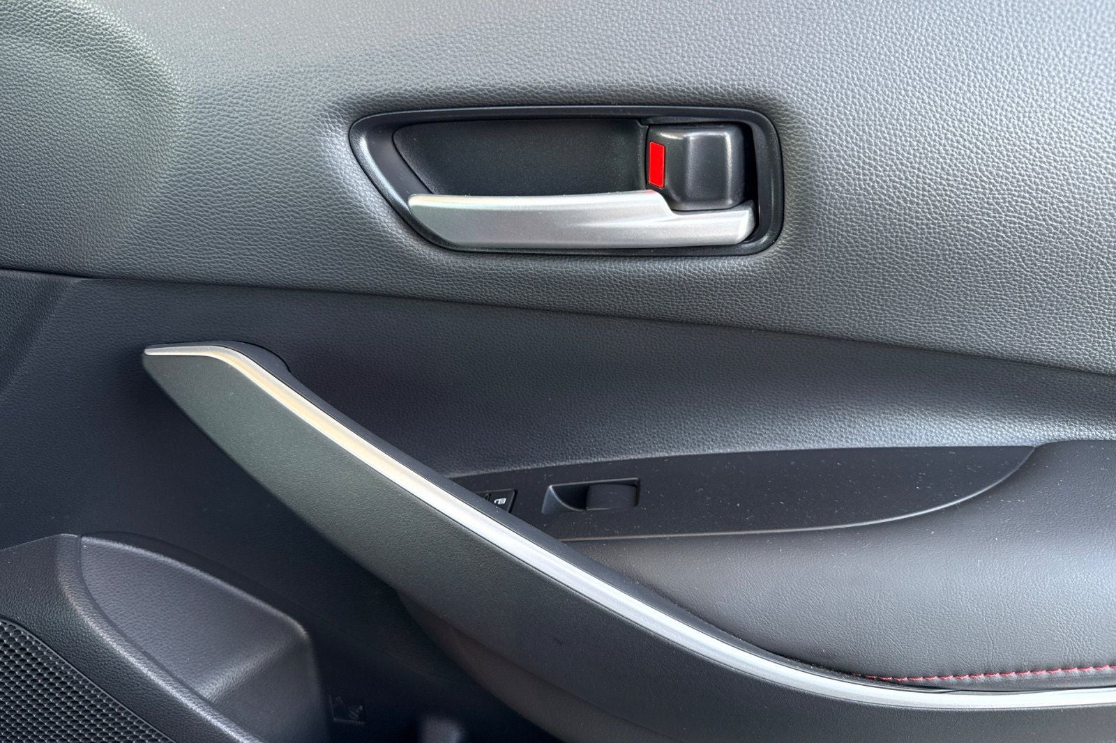 2025 Toyota Corolla Hybrid SE