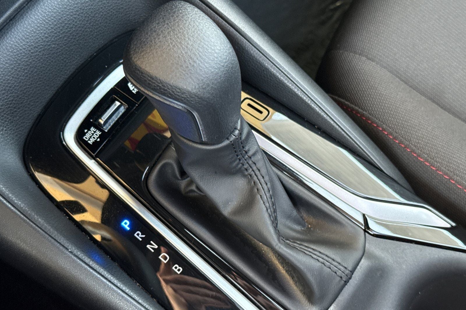 2025 Toyota Corolla Hybrid SE