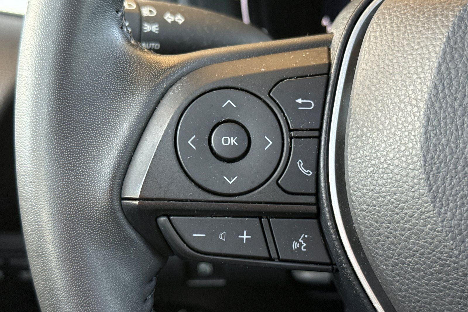 2025 Toyota Corolla Hybrid SE