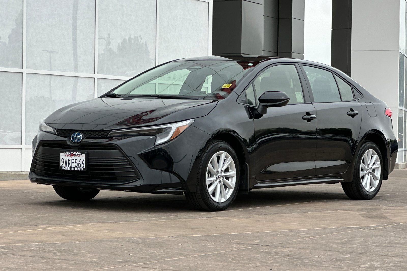 2025 Toyota Corolla Hybrid LE