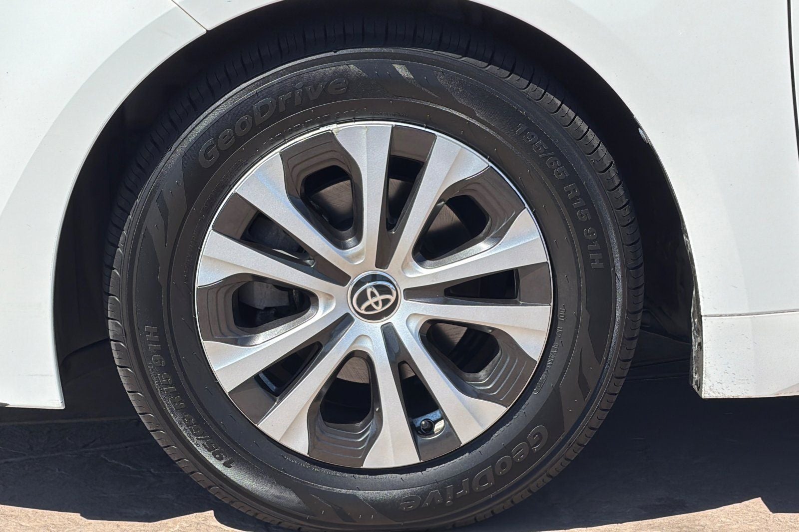 2022 Toyota Corolla Hybrid LE