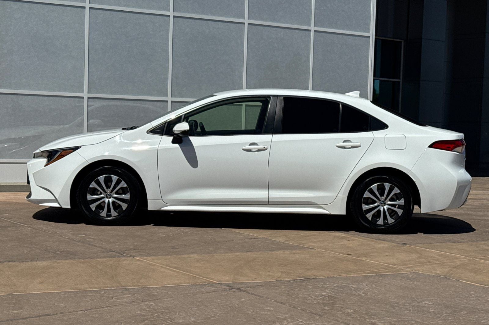 2022 Toyota Corolla Hybrid LE
